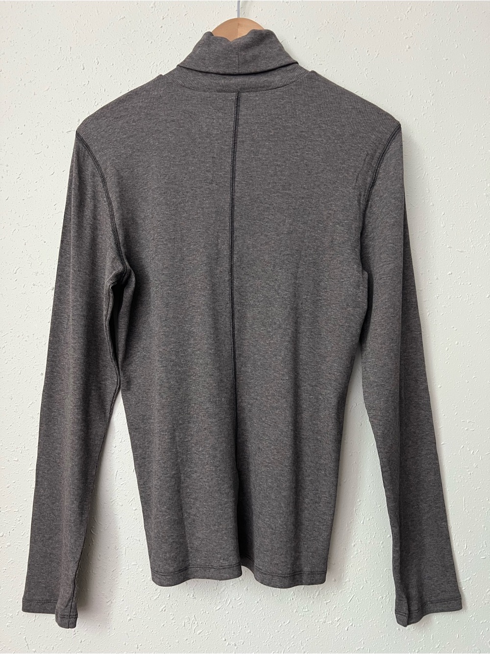 New Everlane The Luxe Rib Turtleneck in Washed Heathered Fatigue Size XL - Picture 4 of 11